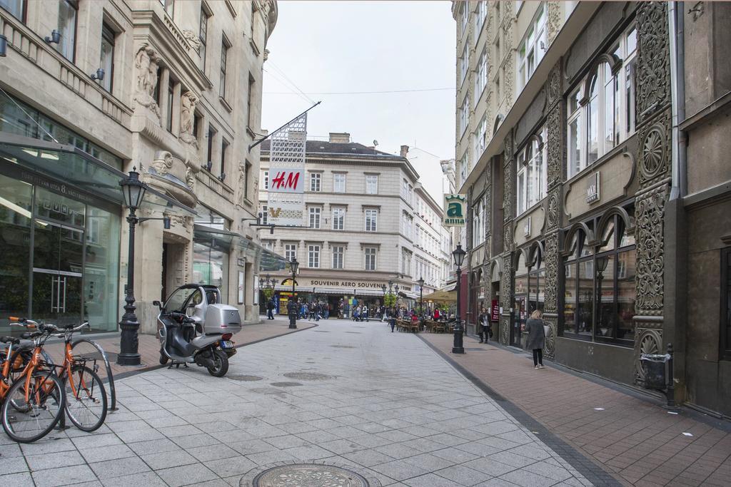 Ilona 2 Bedrooms Apartment In The Center Budapest Exteriör bild