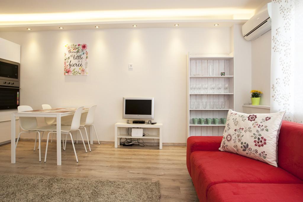Ilona 2 Bedrooms Apartment In The Center Budapest Exteriör bild