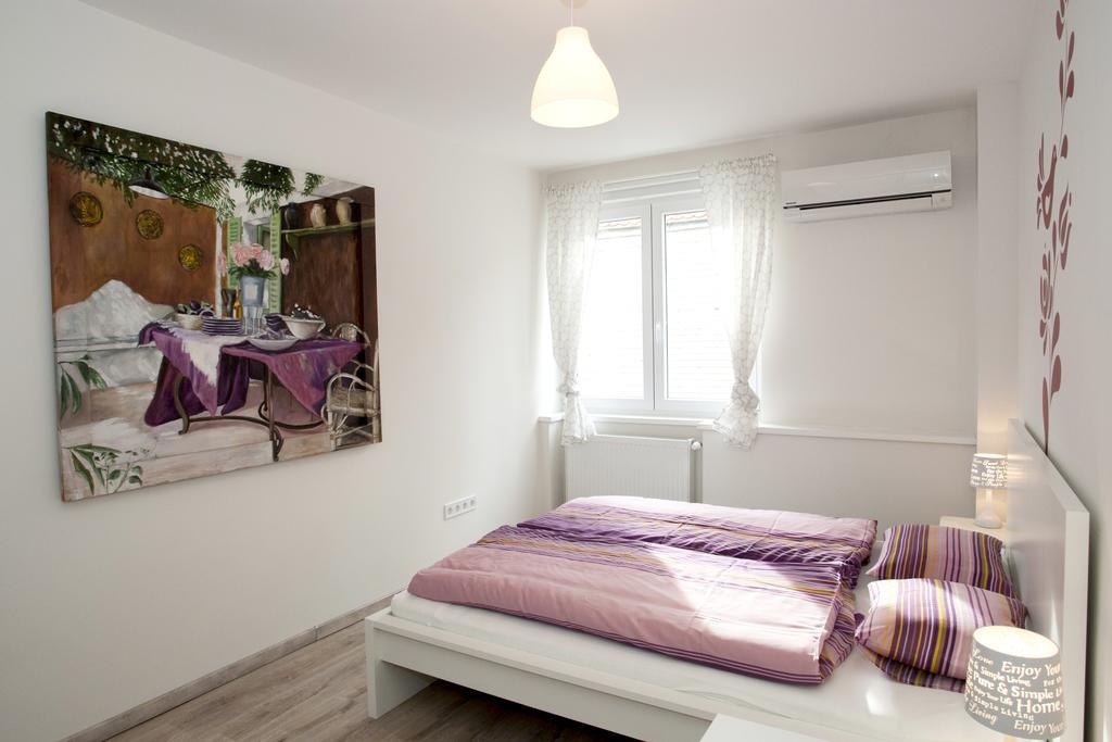 Ilona 2 Bedrooms Apartment In The Center Budapest Exteriör bild